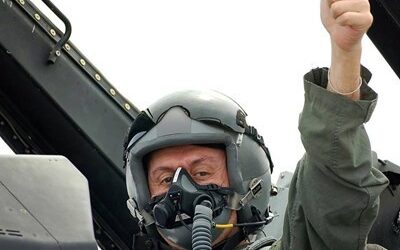 Благодаря на ген. Радев за летателния опит на Ф-16, но партия няма да му правя
